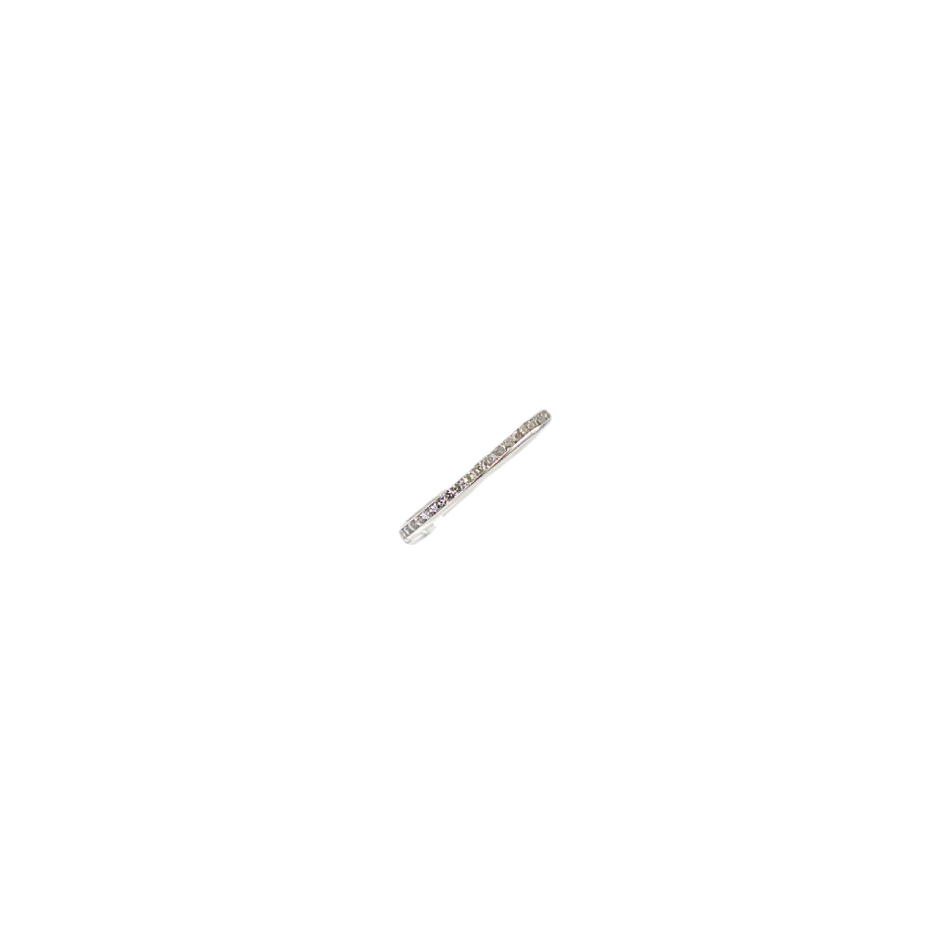 channel set wedding band (White)