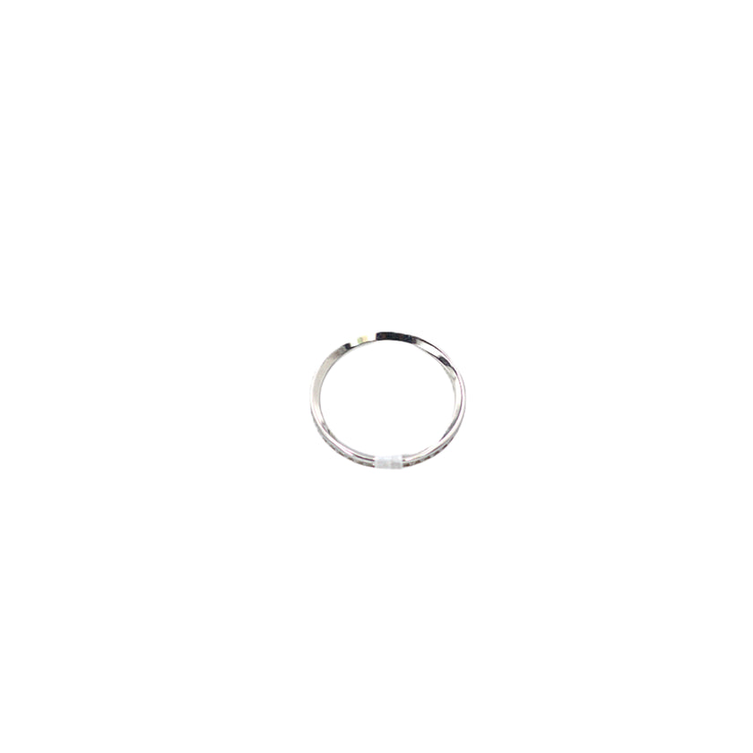 channel set wedding band (White)