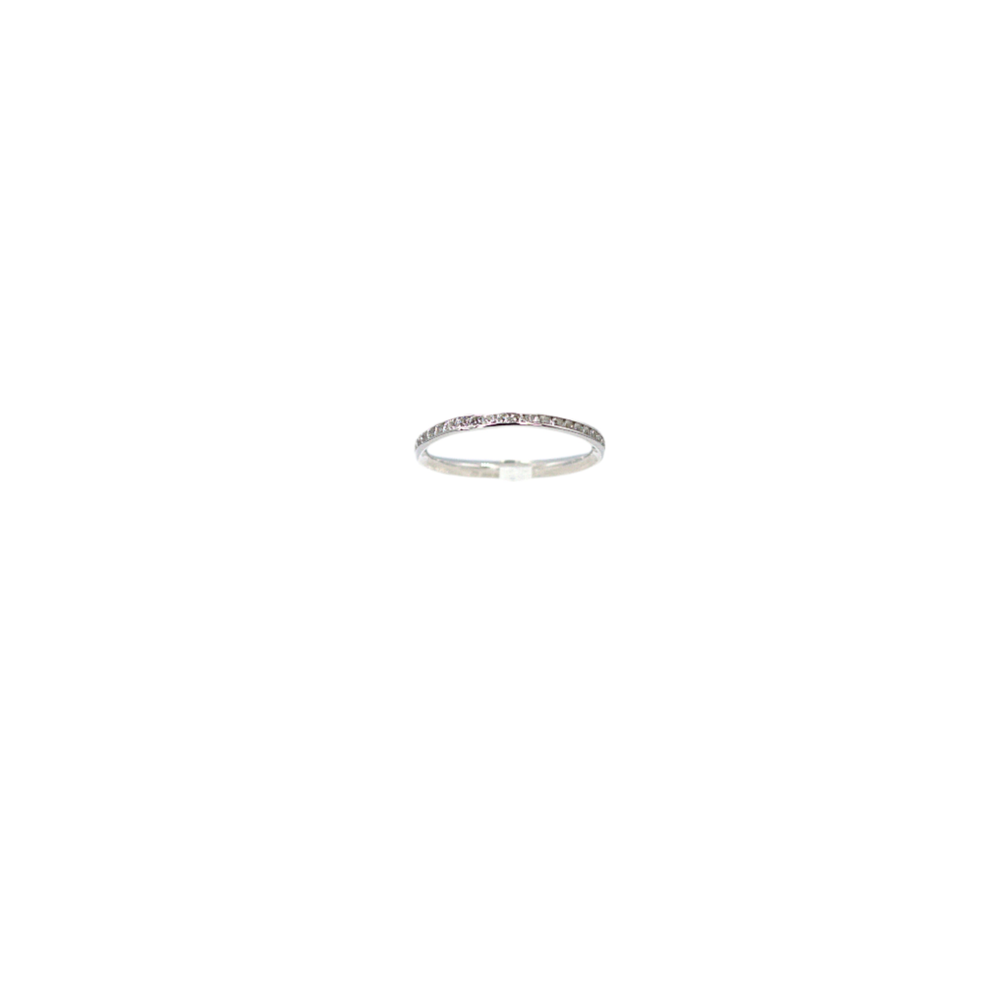 channel set wedding band (White)