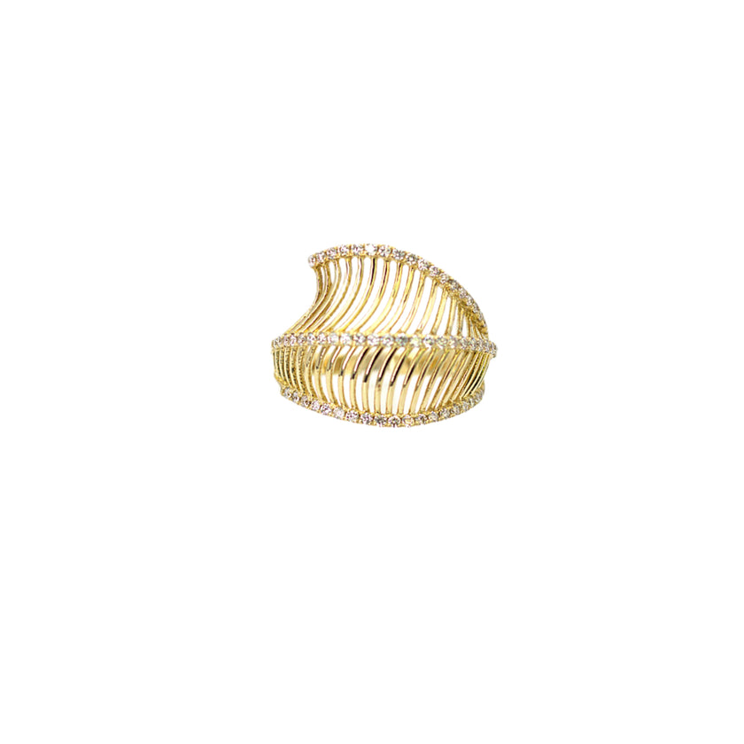 Yellow Gold Ribbed Diamond Ring