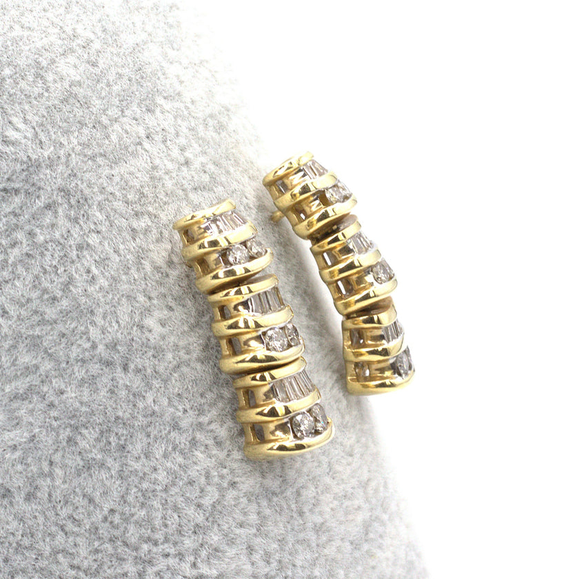 Baguette and round diamond earring