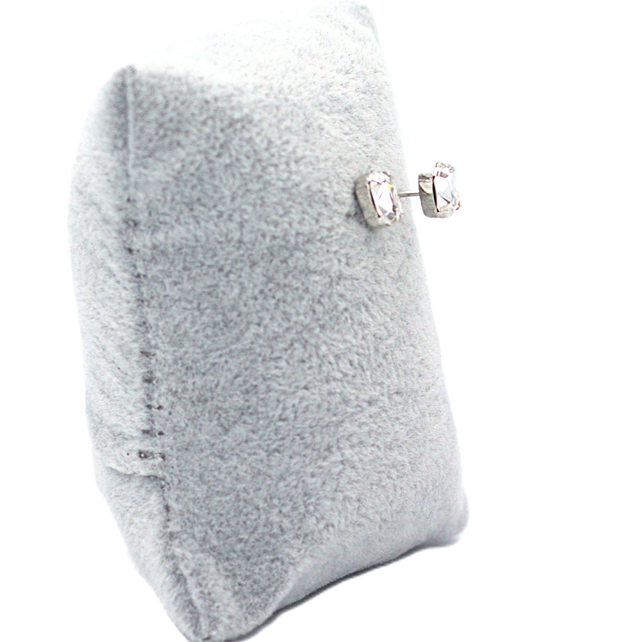 Oval stone earring