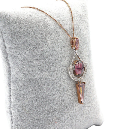 Burgundy Pendant necklace