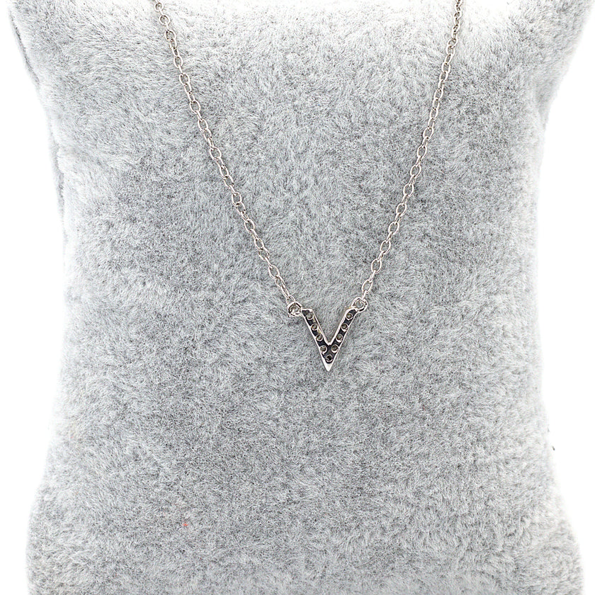 V shape pendant